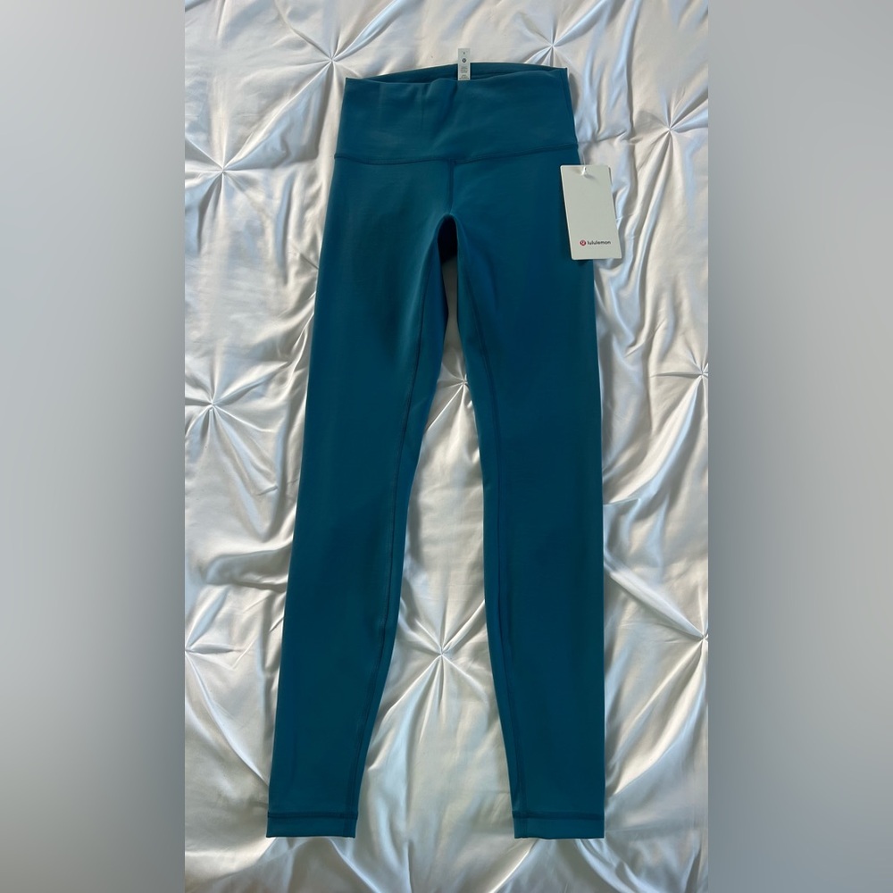 Lululemon Wondertrain High Rise 28” leggings